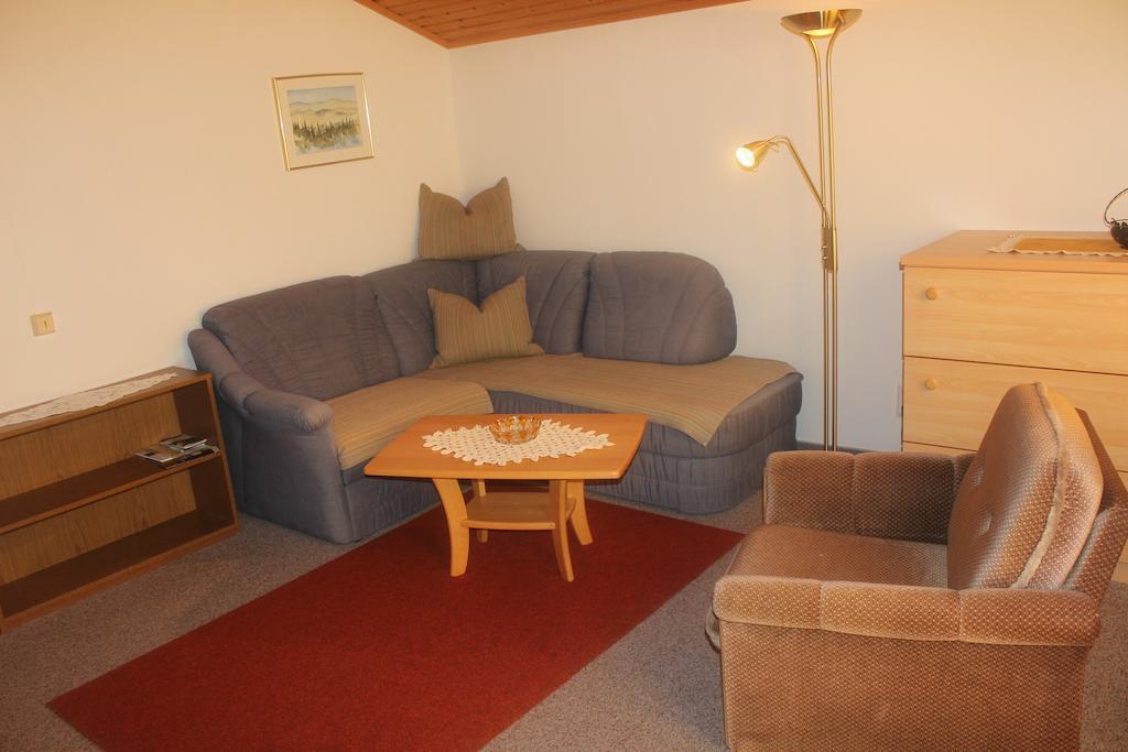 Haus Bergblick Apartment Bad Kleinkirchheim Bilik gambar