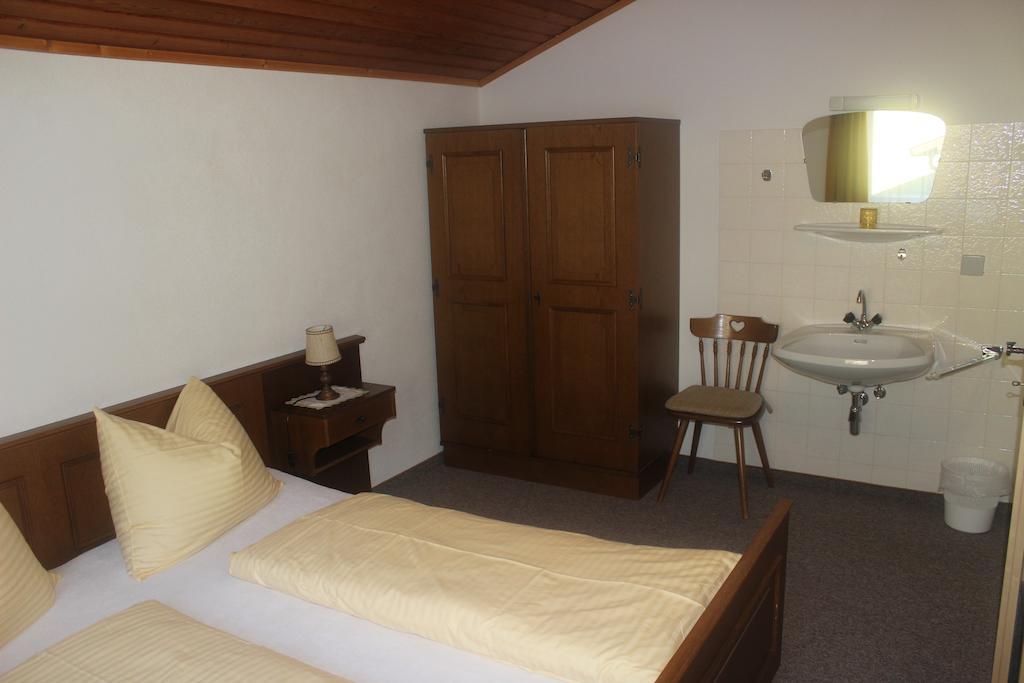 Haus Bergblick Apartment Bad Kleinkirchheim Bilik gambar